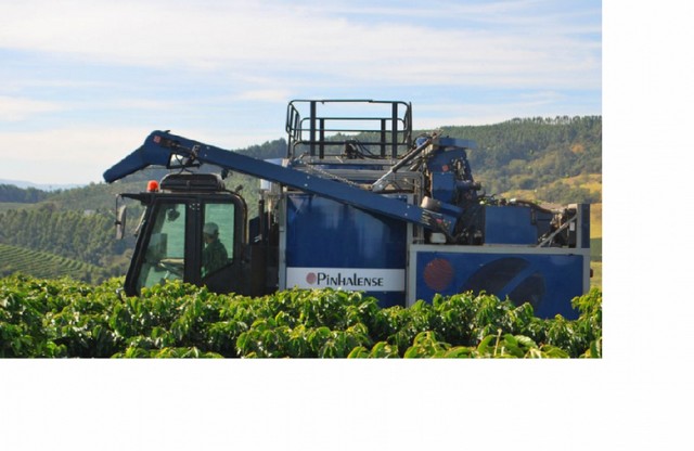 Maquinas e equipamentos agricolas usados